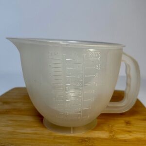 Vintage Tupperware Measuring Jug | 2 Litre / 2000 mL